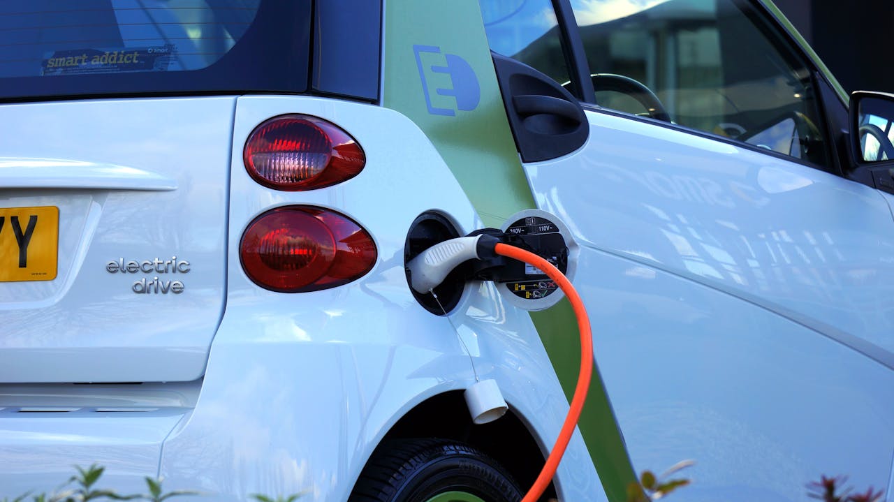 The Future of Electric Vehicles SIS 國際市場研究與策略