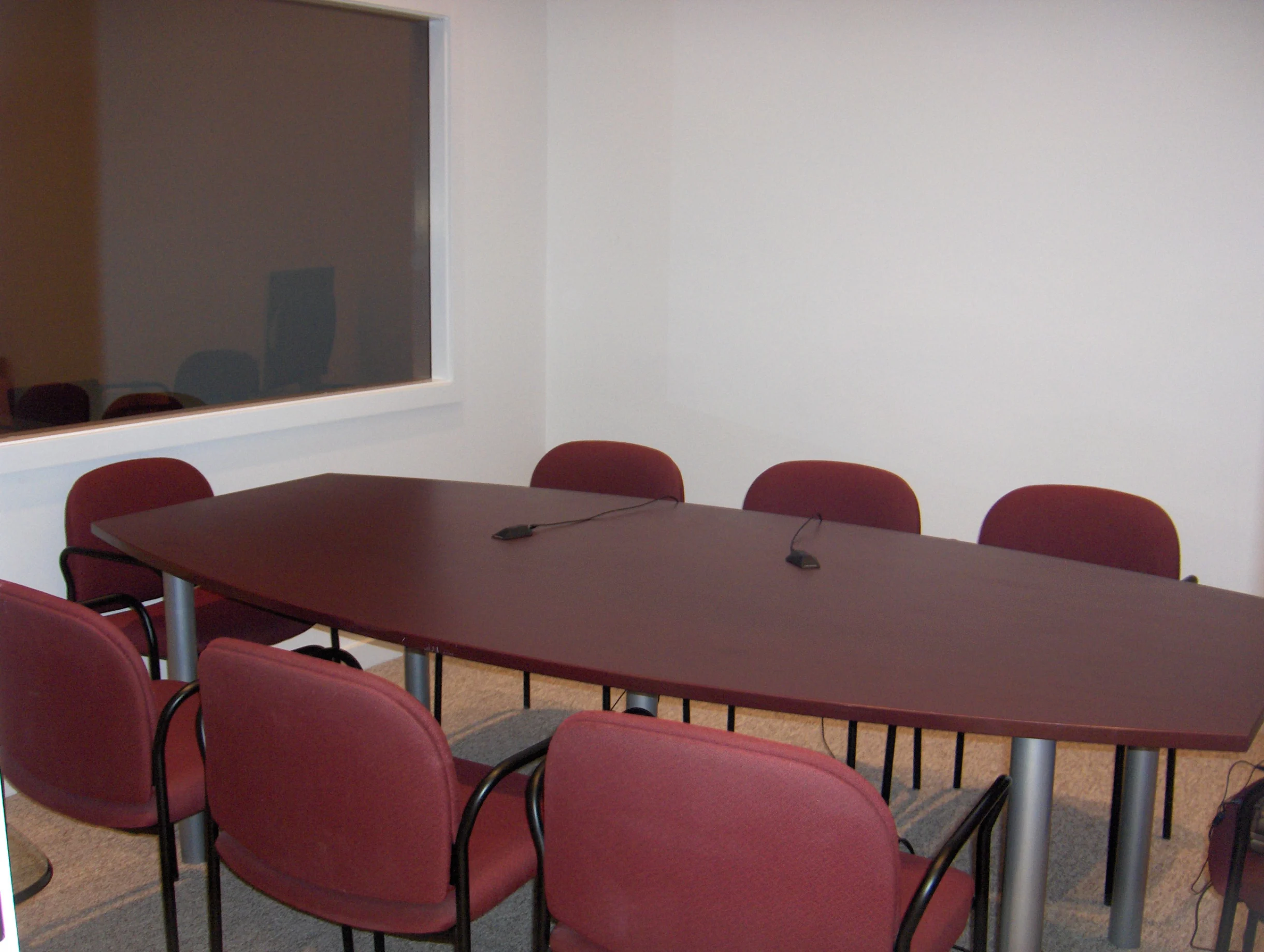 10 Midsize Focus Group Room